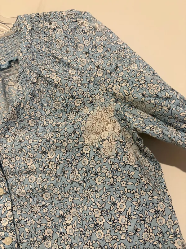 J. Crew Floral linen Short Sleeve Button-Up Blouse Blue size small - Image 5