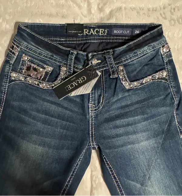 Women's Sequin Embellished Pockets Low Rise Bootcut Stretch Jeans - Image 7