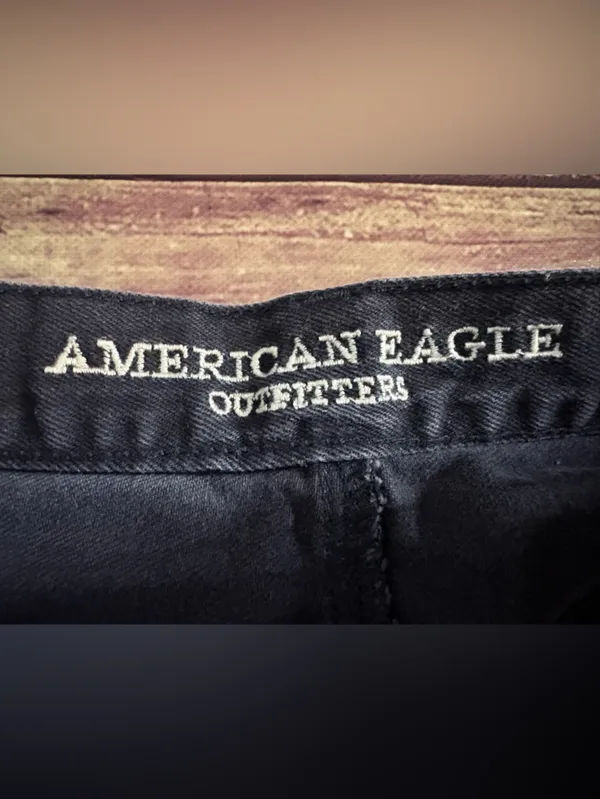 American Eagle Outfitters Black Distressed High-Rise Jean Shorts Size 2 - Image 5