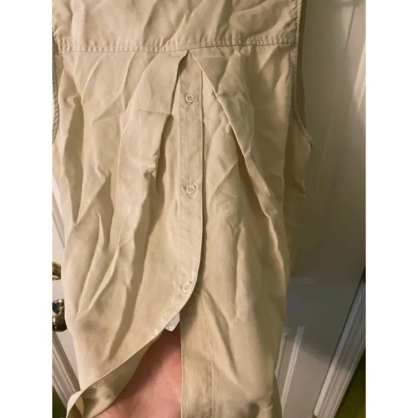 Beige button up top high low button up back size Medium Tan - Image 3