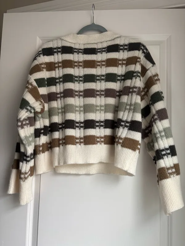 Grey Bandit Sweater - Image 2