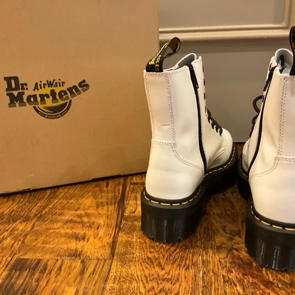 Dr. Martens Jadon Lace-Up Boots White Size 9 EU 41 Style 15265100 BRAND NEW - Image 9