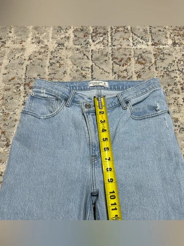 Abercrombie & fitch the 90s straight ultra high rise size 8/29 light wash - Image 7