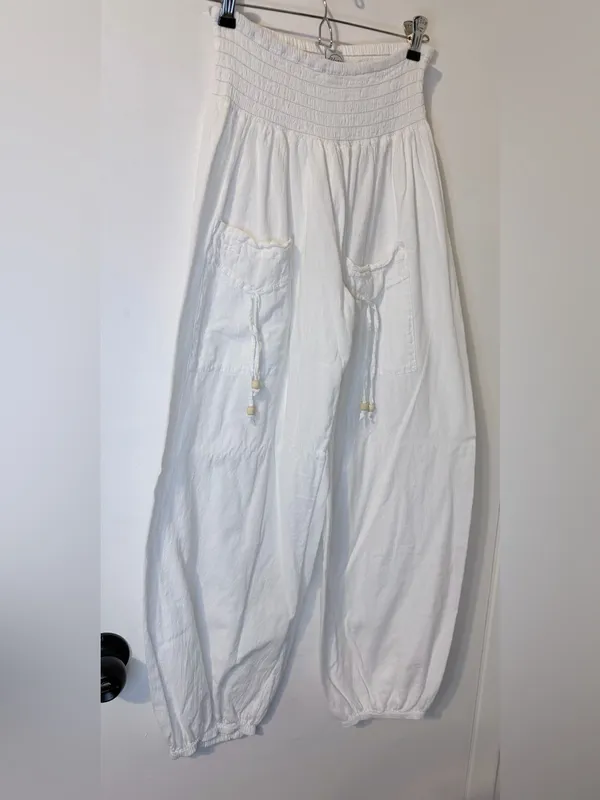 Blanco by Nature White Harem Balloon Pants L Smocked Boho Peru - Image 4
