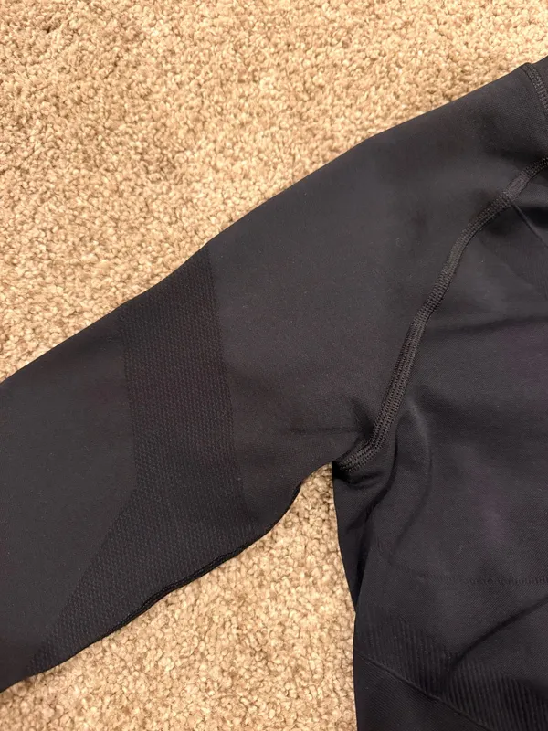 Gymshark Long Sleeve Crop - Image 6