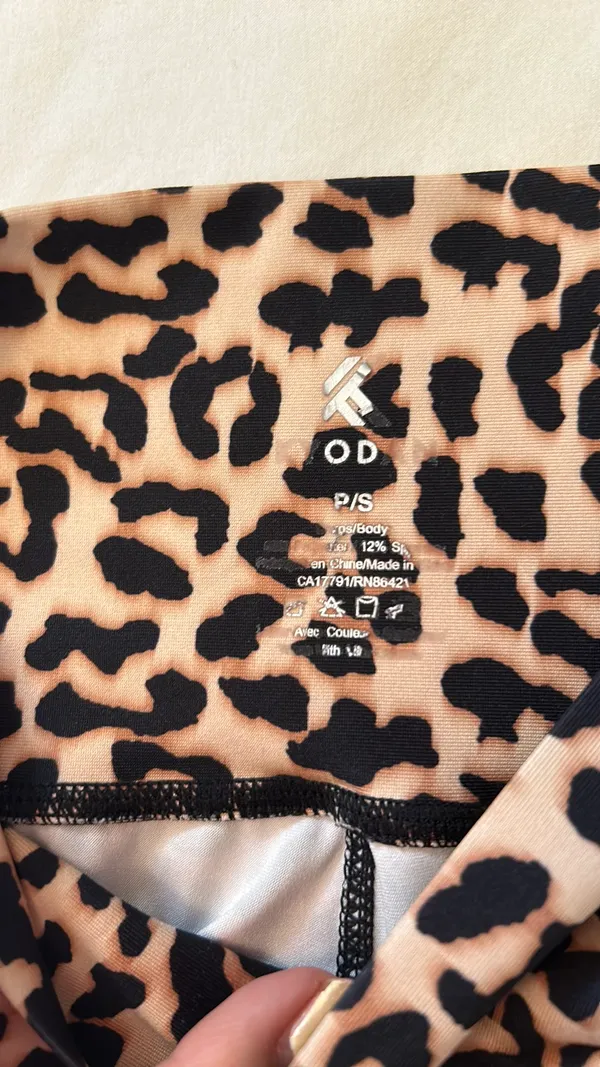 Cheetah Print Leggings 7/8 - Image 2