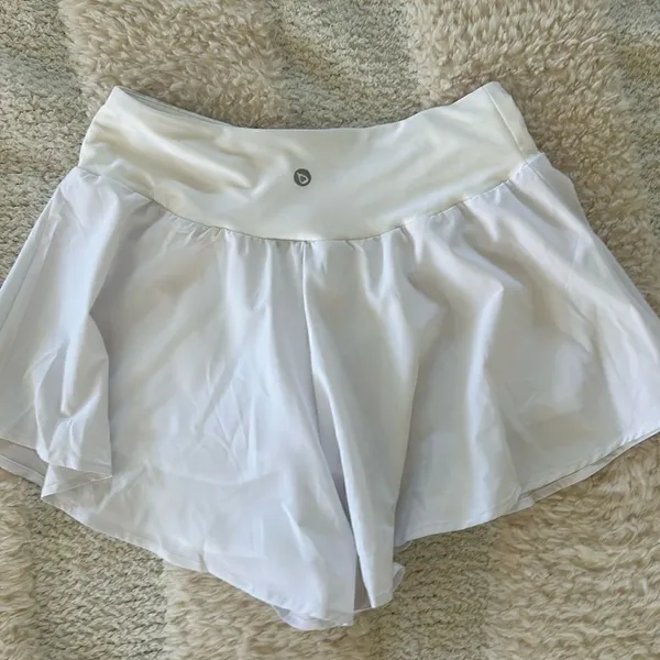 Baleaf Shorts/skort White, size Small, NWT - Image 2