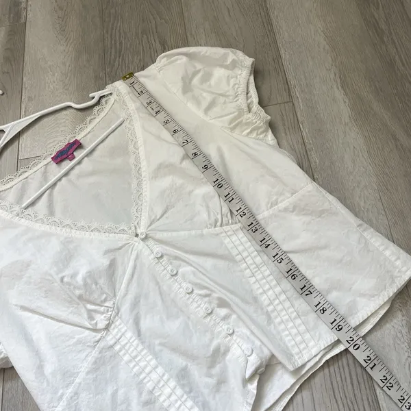 Edikted Crop Top v neck lace trim womens White medium coquette girl cottagecore - Image 5