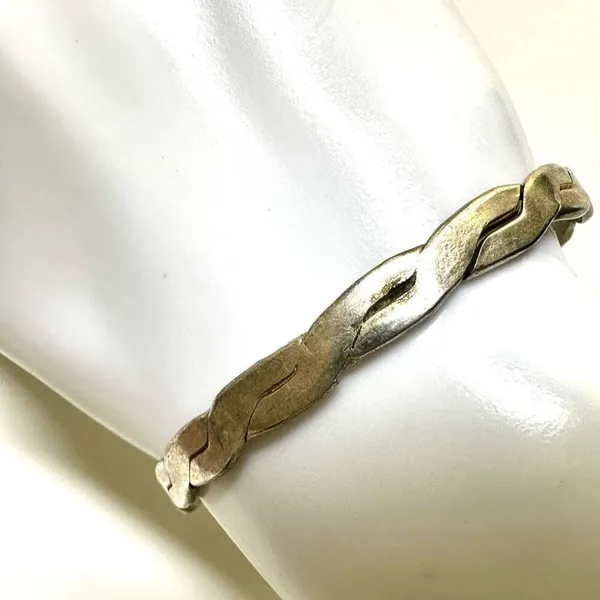 Silver tone braided bangle bracelet - Image 3
