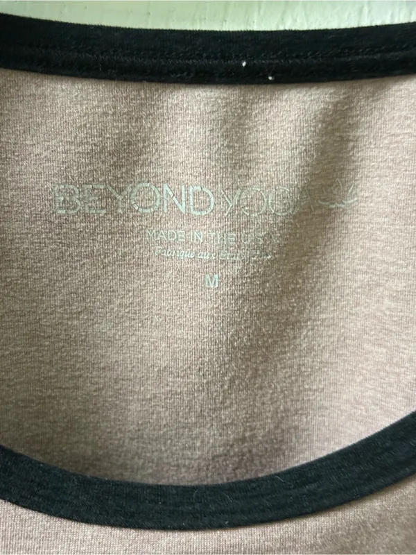 Beyond Yoga On Block Bra in Chai and Darkest Night - Image 6