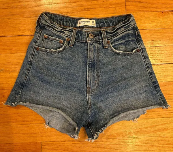 Abercrombie High Rise Denim 90s Cut Off Shorts - Image 2