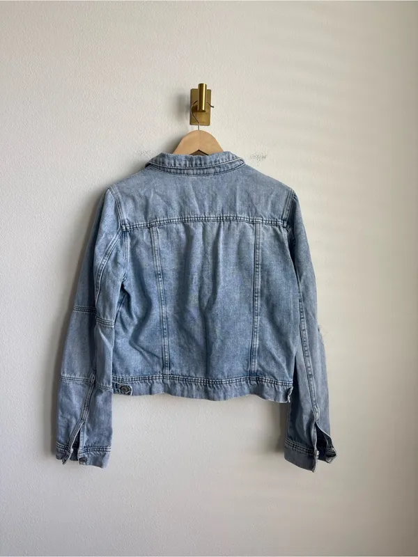 Free People Rumors Distressed Denim Jacket Light Wash Medium - Image 7