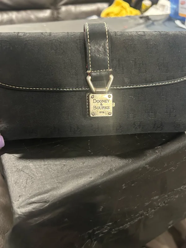 Dooney & Bourke Wallet Black - Image 5