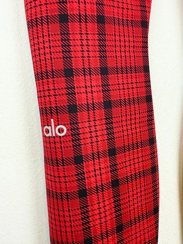 ALO‎ Yoga High Rise Occassion Leggings Red Plaid Reflective Stripe Size XS - Image 11