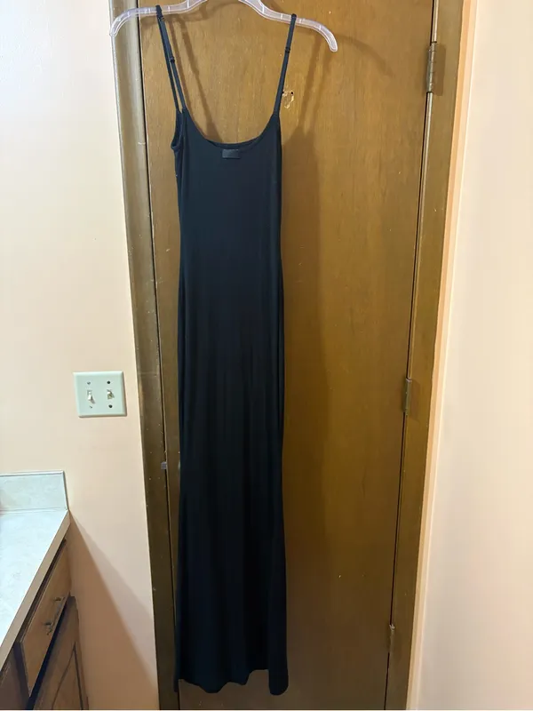 Skims Ribbed Spaghetti Strap Maxi Dress in Onyx - Image 4