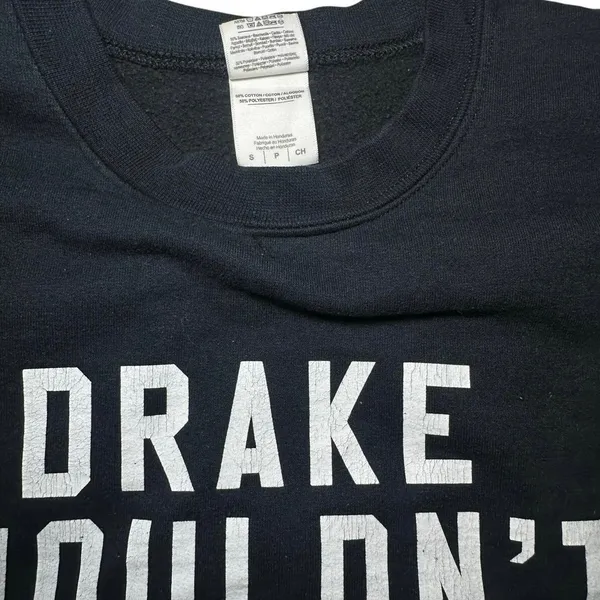 Gildan Drake Treat Me Like This Sweatshirt Small Distressed Graphic Crew Y2K Streetwear - Image 5
