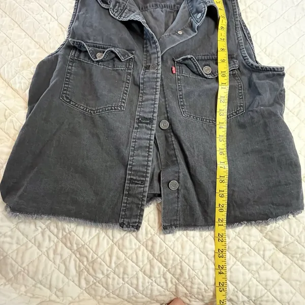 VTG Inspired Levis Denim Best Medium Black Metal Button Up 90s Y2k Light Wash - Image 2