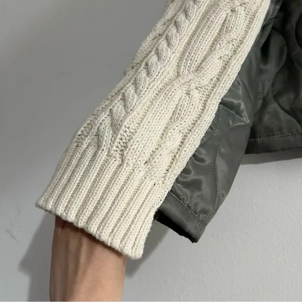 POL Cream Cable-Knit V-Neck Sweater with Olive Sleeve Panels - Image 5