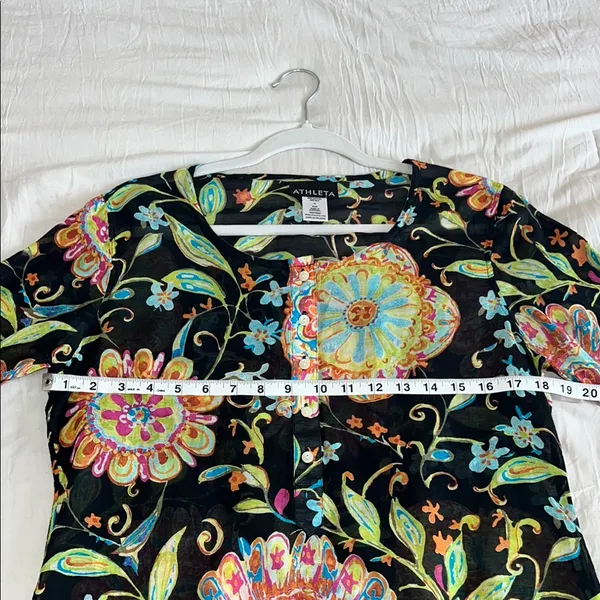 Athleta Women's Size M‎ Black Floral Silk Tunic Top Shirt Boho Resort - Image 4