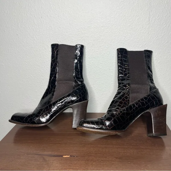 VTG Michael Perry Dark Brown Leather Crocodile Square Toe Block Heel Ankle Boots - Image 7