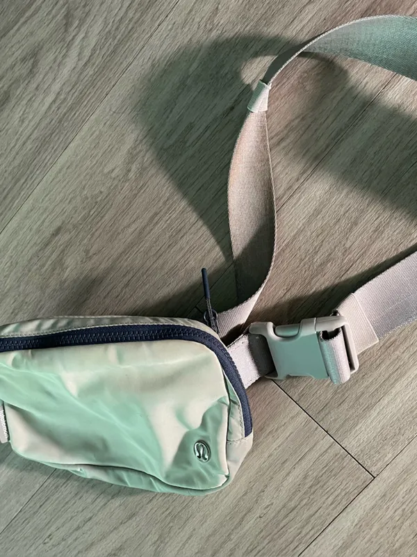 lululemon athletica Belt Bag with Neutral Strap - Image 2