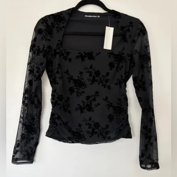 Abercrombie & Fitch Flocked Mesh Design Long Sleeve Black Beauty Floral Top - Image 3