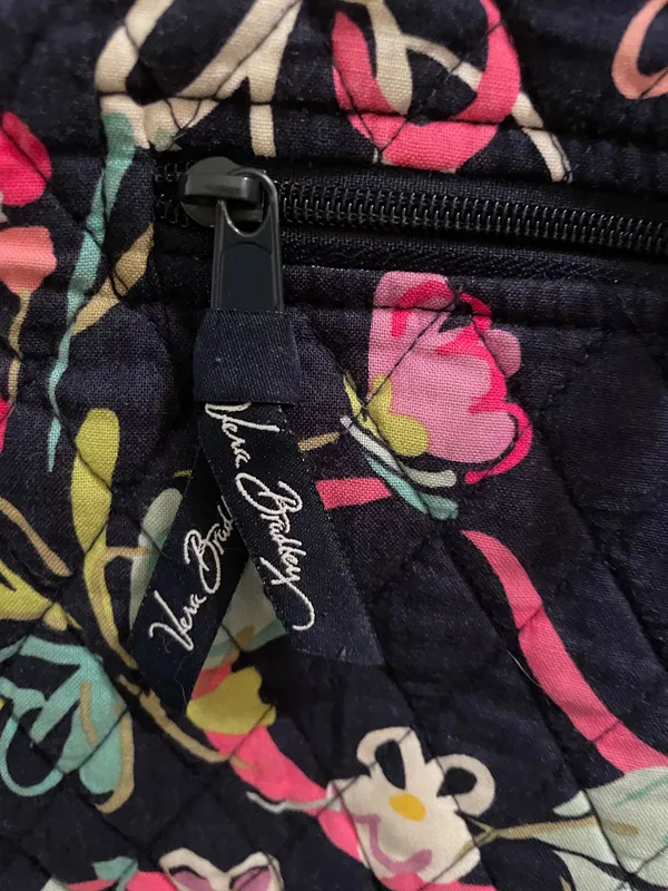 Retired Vera Bradley Hipster Crossbody Purse Bag Ribbons Pattern Breast Cancer - Image 3