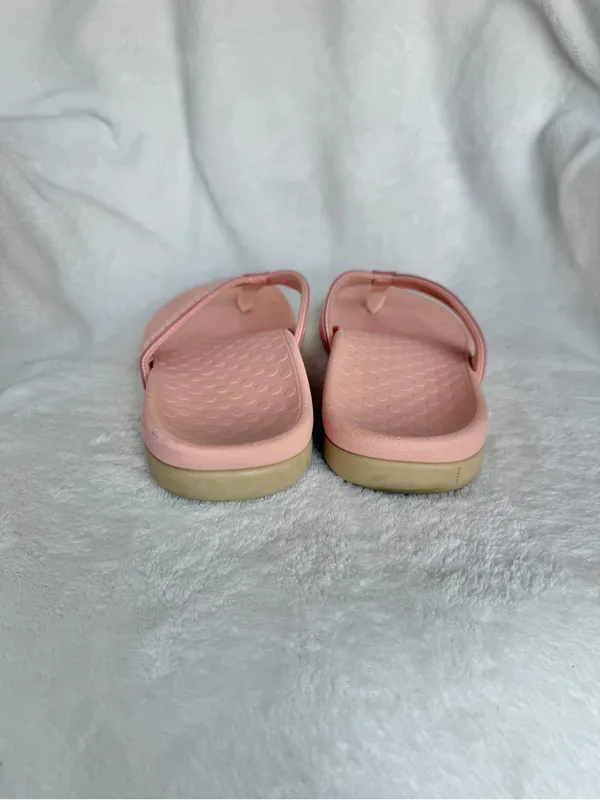Vionic Pink Women's Perforated Strap Flip Flop Sandals Size 9 - Image 4