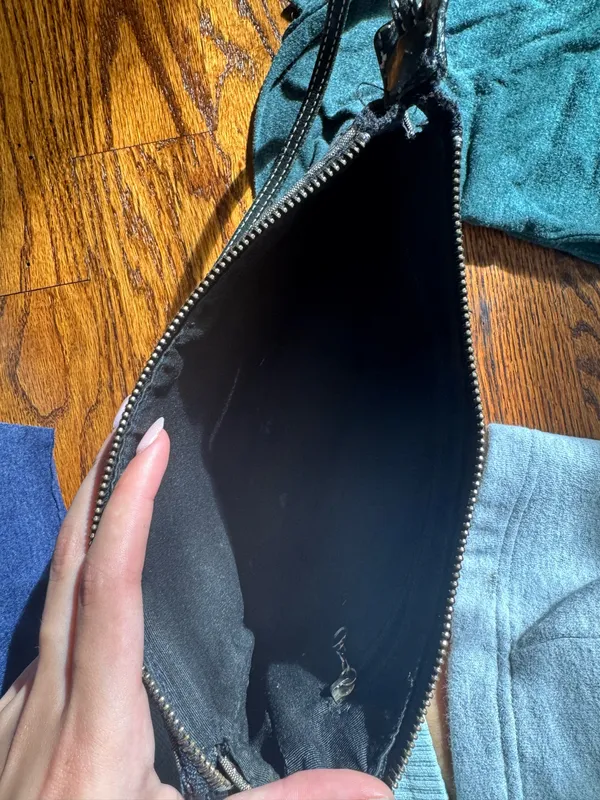 Dooney Burke purse Gray - Image 2