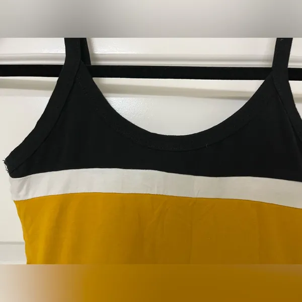 Heart + Hips Black and Yellow Striped Women's Crop Tank Size M - Image 2