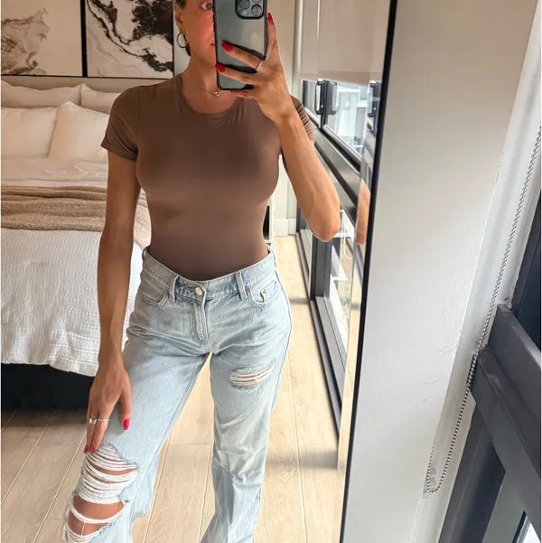 SKIMS Fits Everybody T-Shirt Bodysuit Short Sleeve Jasper XS - Image 2