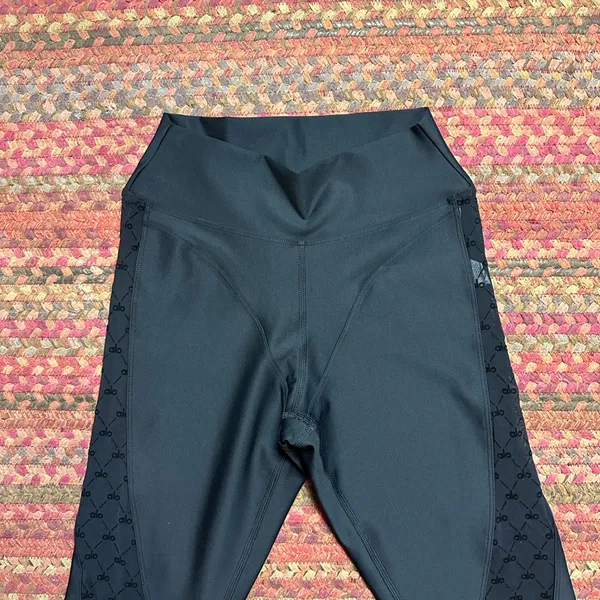 Nwot Alo Airlift Celeste Black Mesh Crop Leggings - Image 3
