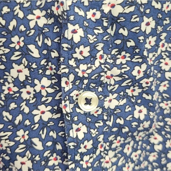 Zara Women's‎ Business Floral Button Down Shirt Size Medium - Image 4