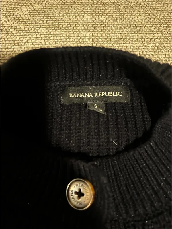 Banana Republic Black Sweater - Image 3