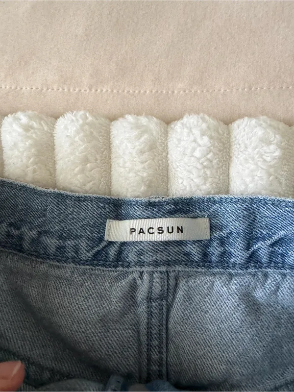 PacSun Light Blue Frayed vintage High-Rise Denim Shorts - Image 5