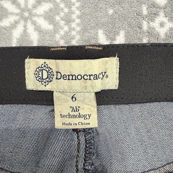 Democracy Ab Technology Blue Distressed Jean Raw Hem Size 6 Stretch‎ Casual - Image 4