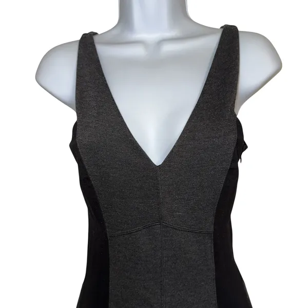 HALE BOB‎ Sleeveless V Neck Fit and Flare Dress Panel Blocked Black & Gray EUC S - Image 3
