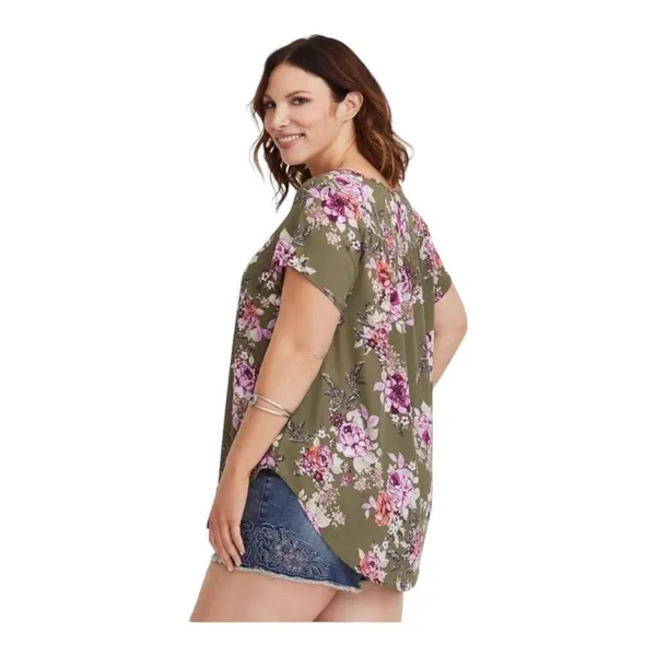 Womens Torrid Georgette Olive Floral Flowy Keyhole Blouse Top - Sz 0 - Image 3