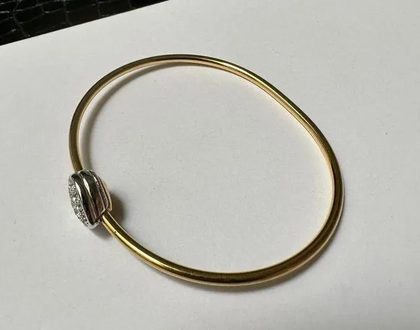Monet Gold Tone Skinny Bangle Bracelet 7 3/4 Inch Silver Tone Rhinestone Heart - Image 4