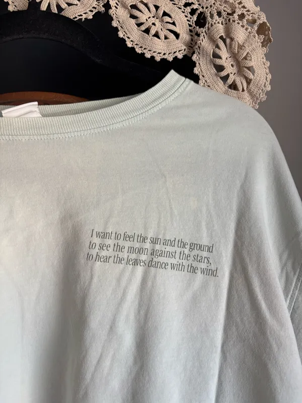 h&m cropped graphic tee - Image 2