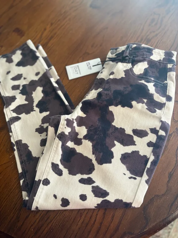Oat Cowhide Print Jeans. Size 8. Slim fit Brown - Image 7