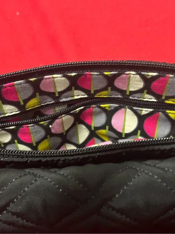 Vera Bradley Quilted Black Shoulder Bag with Patent Trim NEW - Image 8