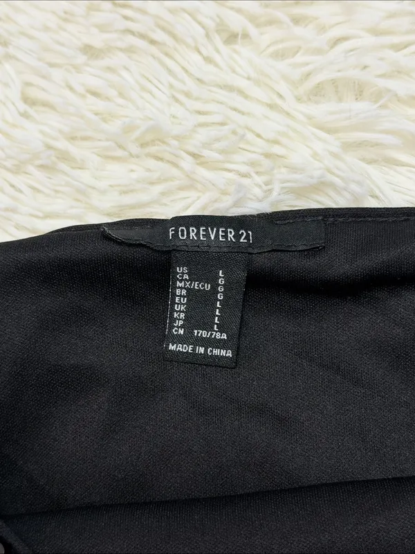 Forever 21 Black Sequin Mini Skirt - Image 3