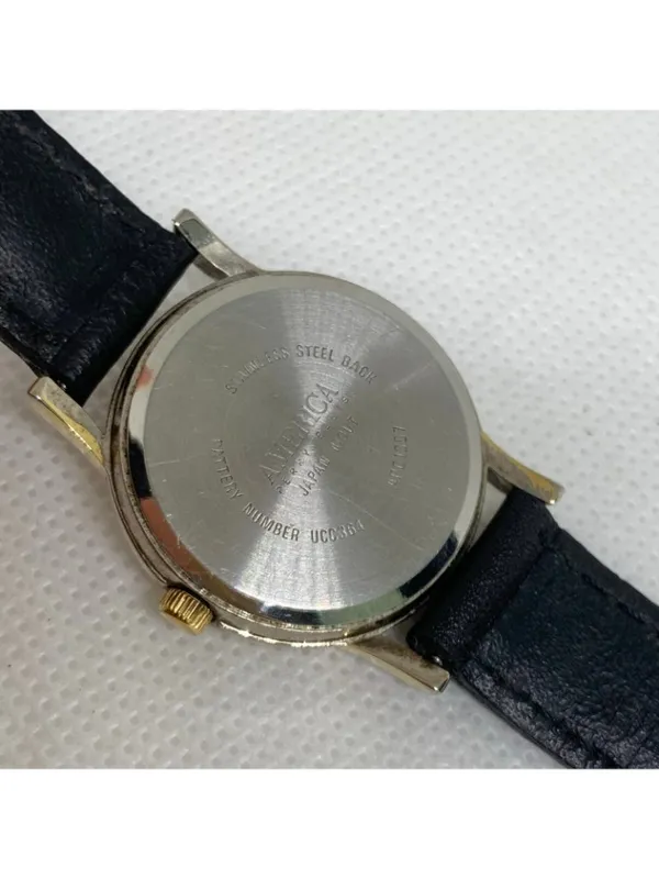 Vintage America Perry Ellis watch women classic 27mm quartz gold tone running - Image 6