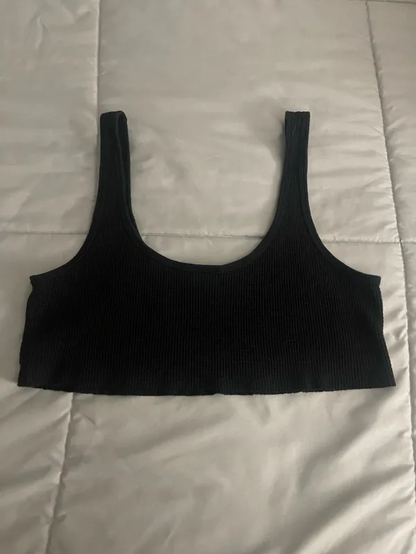 TNA Aritzia - Image 2