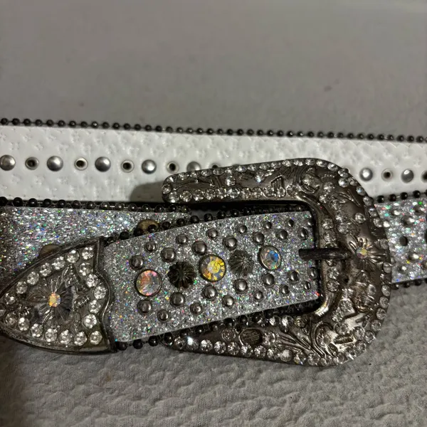 Bling Bling Womens Elegant Western Sparkly Silver Studded Belt missing belt loop - Image 2