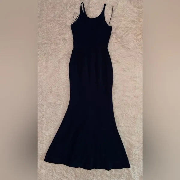 NWOT Dress the Population Iris Slit Crepe navy Gown sz XS - Image 3