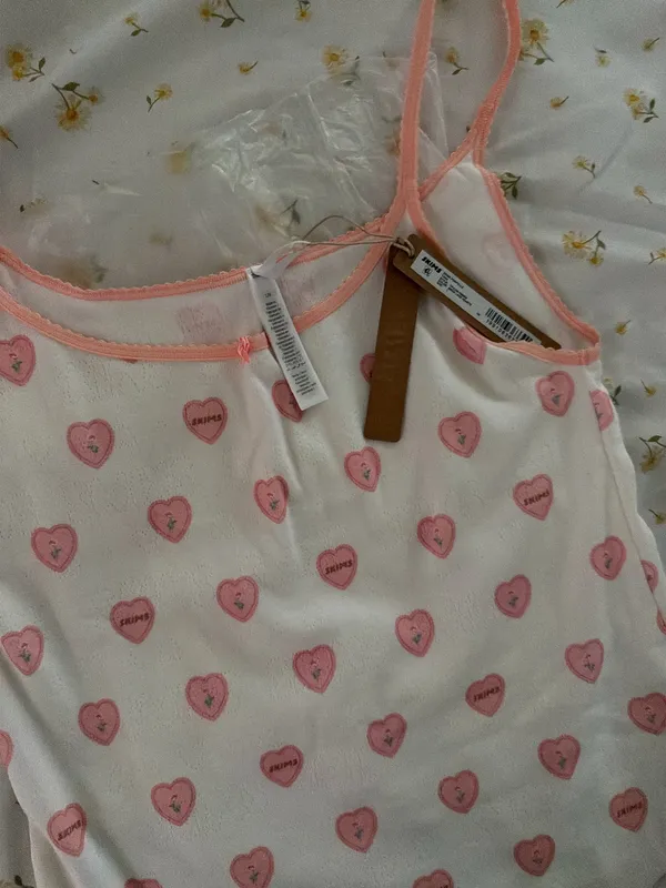 SKIMS POINTELLE TANK Snow Lace Hearts sz L - Image 6