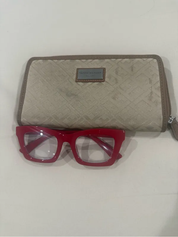 Tommy Hilfiger Beige Signature Zip Wallet cute long navy interior full zip - Image 4