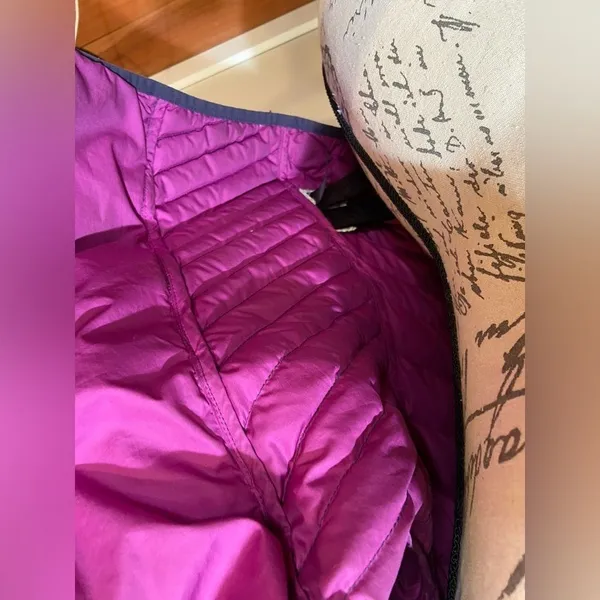 Marmot Women’s Aruna Down Jacket Purple‎ sz Small - Image 7